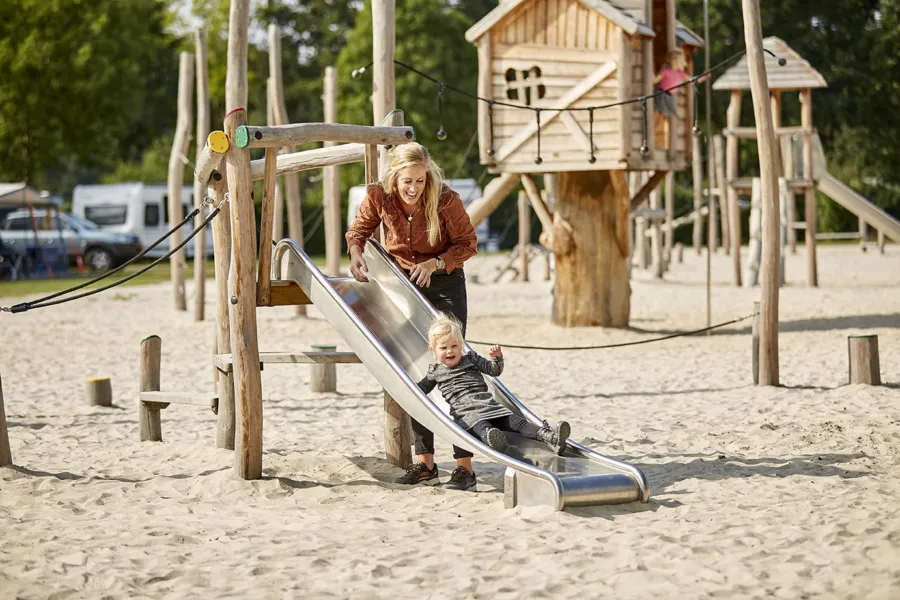 Komfort mit Spielgerät.