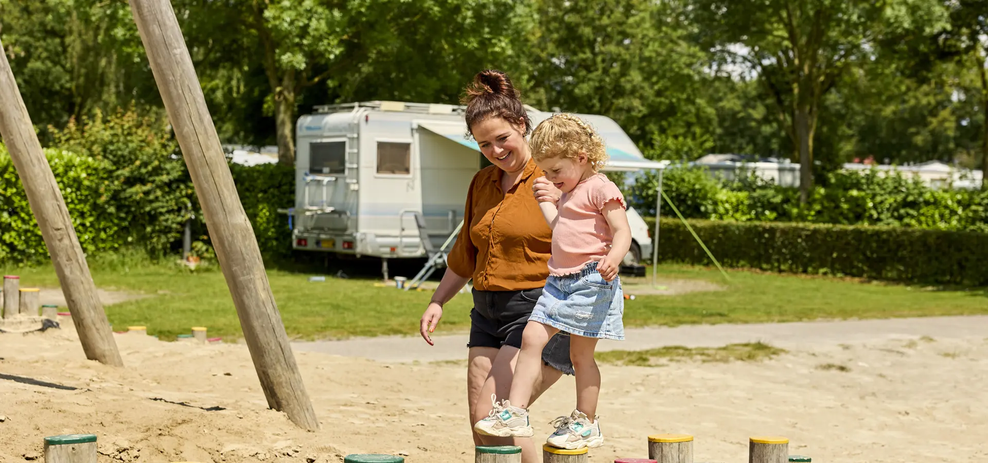 Kampeerplaats Comfort met speelelement 81