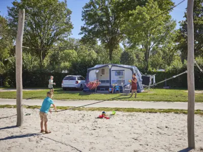 Kampeerplaats Comfort met speelelement 12