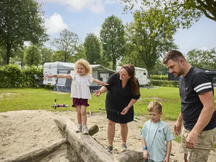 Kampeerplaats Comfort met speelelement 78