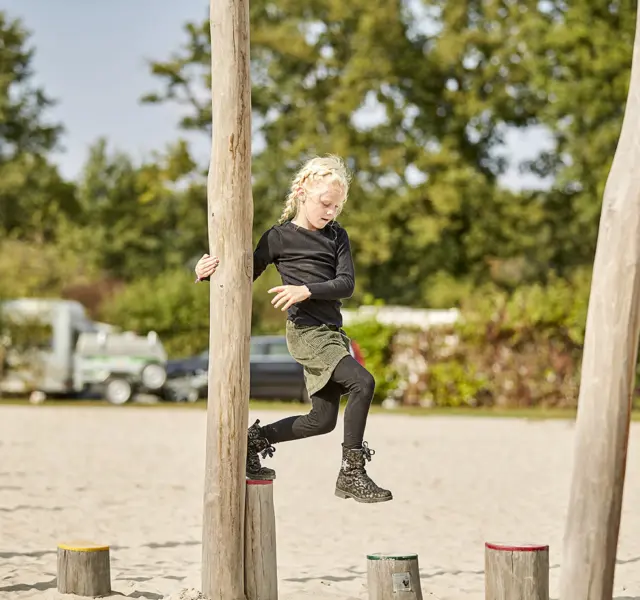 Kampeerplaats Comfort met speelelement 59