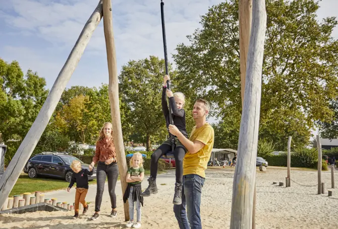 Kampeerplaats Comfort met speelelement 50