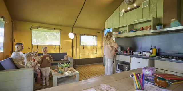 Glamping Tent Comfort 2 9