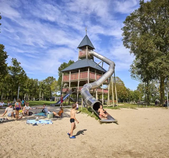 Grote Speeltuin Leistert 4