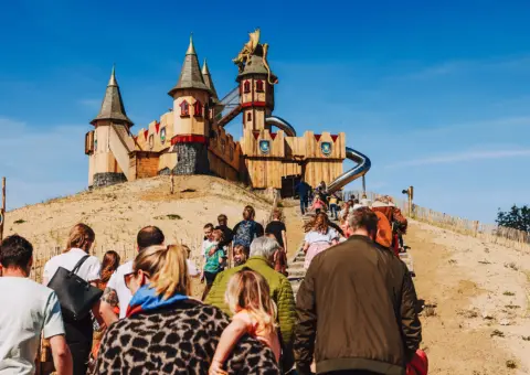 Speelkasteel mensen trappen